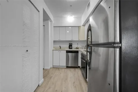 810 7th Street Miami Beach FL 33139