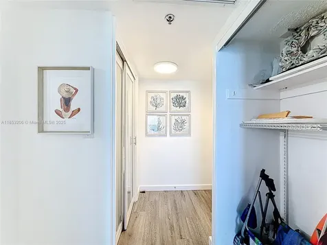 19201 Collins Avenue Sunny Isles Beach FL 33160