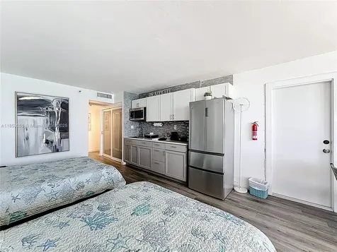 19201 Collins Avenue Sunny Isles Beach FL 33160