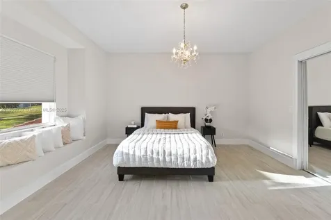 2438 Poinciana Court Weston FL 33327