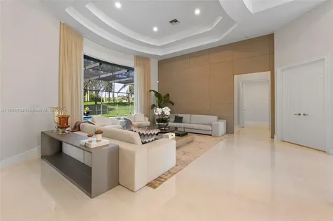 2438 Poinciana Court Weston FL 33327