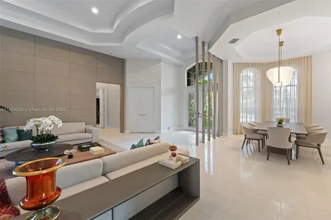 2438 Poinciana Court Weston FL 33327