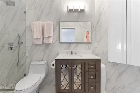2438 Poinciana Court Weston FL 33327