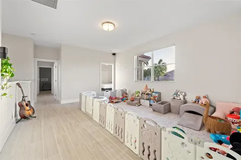 2438 Poinciana Court Weston FL 33327