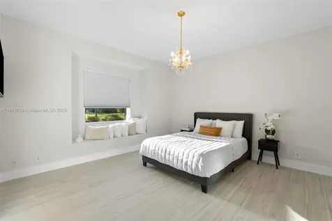 2438 Poinciana Court Weston FL 33327