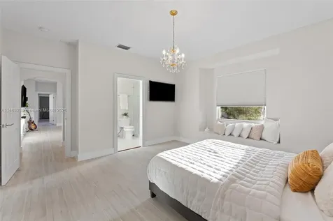 2438 Poinciana Court Weston FL 33327