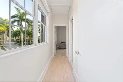 2438 Poinciana Court Weston FL 33327