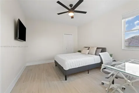 2438 Poinciana Court Weston FL 33327