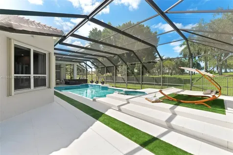 2438 Poinciana Court Weston FL 33327