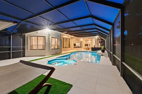 2438 Poinciana Court Weston FL 33327