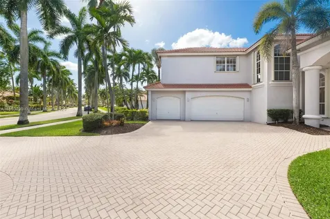 2438 Poinciana Court Weston FL 33327