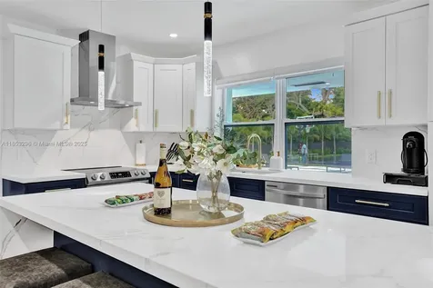 245 NE 156th Street Miami FL 33162