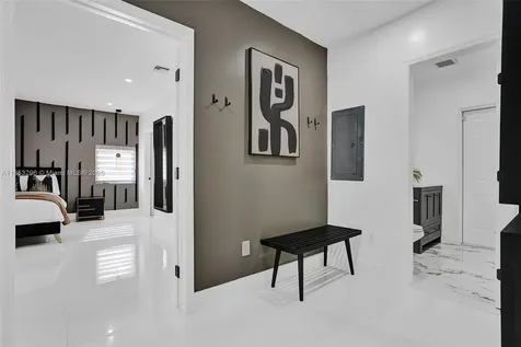 245 NE 156th Street Miami FL 33162