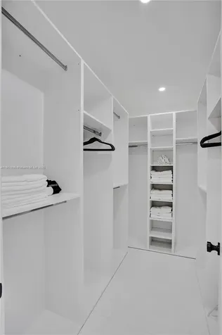 245 NE 156th Street Miami FL 33162