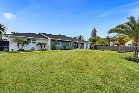 245 NE 156th Street Miami FL 33162