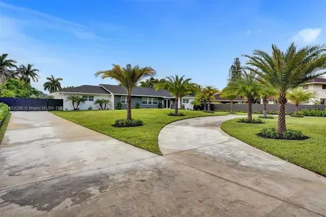 245 NE 156th Street Miami FL 33162