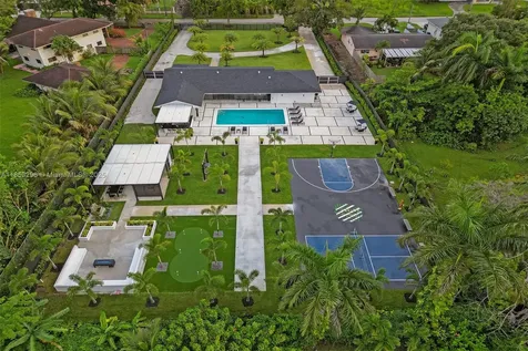 245 NE 156th Street Miami FL 33162