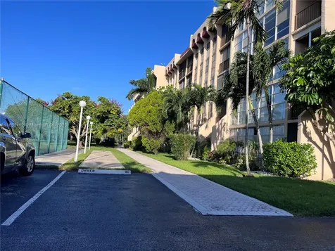 2101 Atlantic Shores Boulevard Hallandale Beach FL 33009