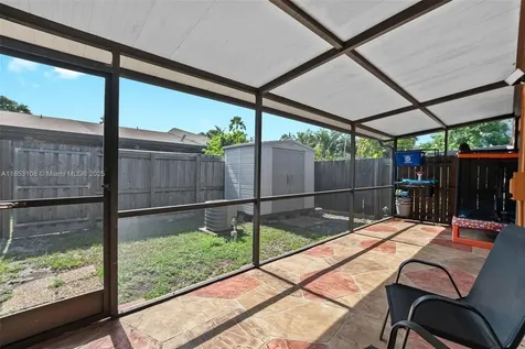 2350 Oak Court Pembroke Pines FL 33026