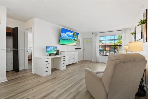 2350 Oak Court Pembroke Pines FL 33026