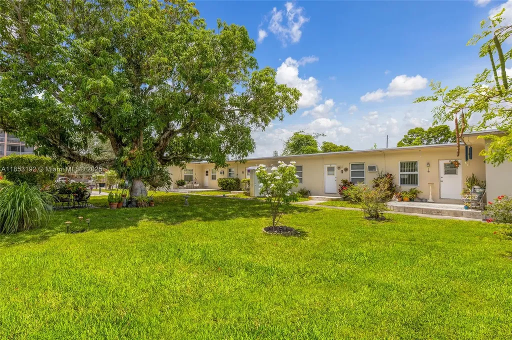 1845 Dixieanna Street Hollywood FL 33020