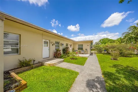 1845 Dixieanna Street Hollywood FL 33020