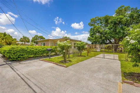 1845 Dixieanna Street Hollywood FL 33020