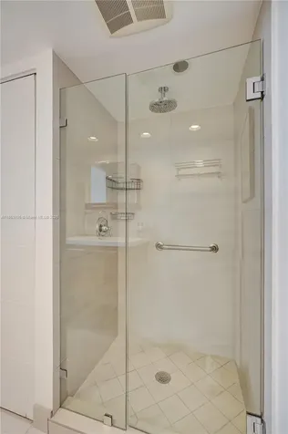 4000 Towerside Terrace Miami FL 33138