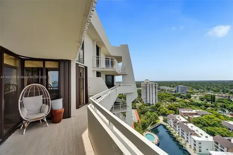 4000 Towerside Terrace Miami FL 33138