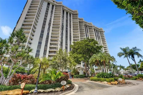 4000 Towerside Terrace Miami FL 33138