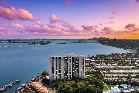 4000 Towerside Terrace Miami FL 33138