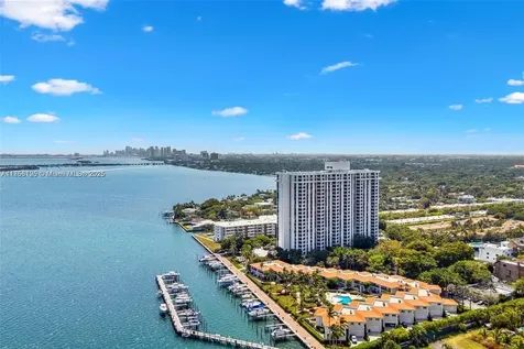 4000 Towerside Terrace Miami FL 33138