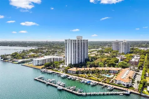 4000 Towerside Terrace Miami FL 33138
