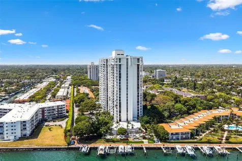 4000 Towerside Terrace Miami FL 33138