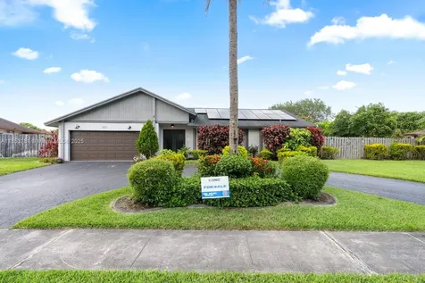 7831 NW 11th Court Plantation FL 33322