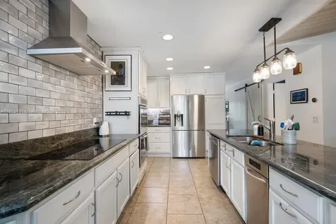 7831 NW 11th Court Plantation FL 33322