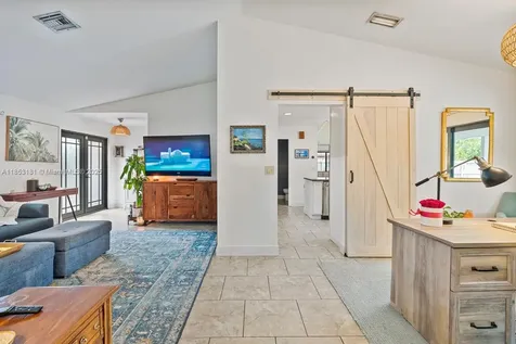 7831 NW 11th Court Plantation FL 33322