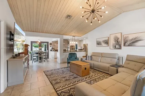 7831 NW 11th Court Plantation FL 33322