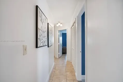 7831 NW 11th Court Plantation FL 33322