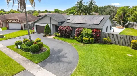 7831 NW 11th Court Plantation FL 33322