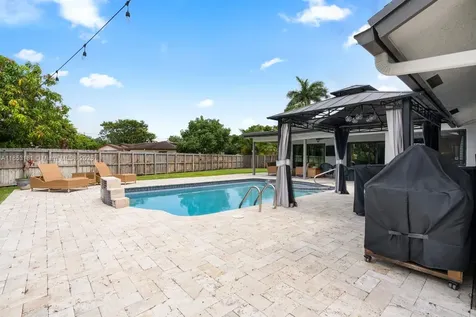 7831 NW 11th Court Plantation FL 33322