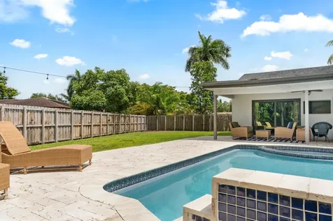 7831 NW 11th Court Plantation FL 33322