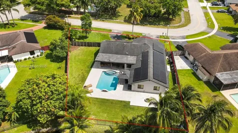 7831 NW 11th Court Plantation FL 33322
