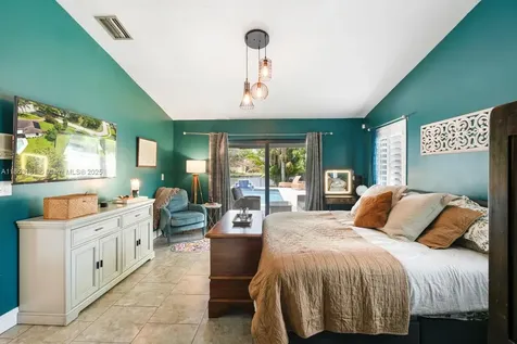 7831 NW 11th Court Plantation FL 33322