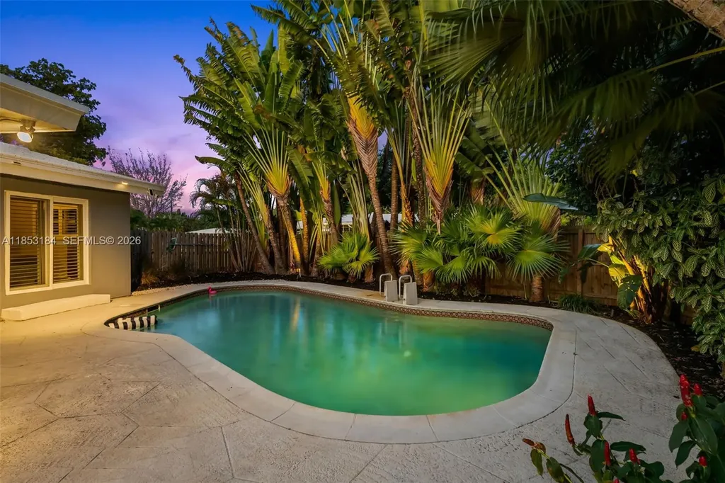 608 NW 25th Street Fort Lauderdale FL 33311