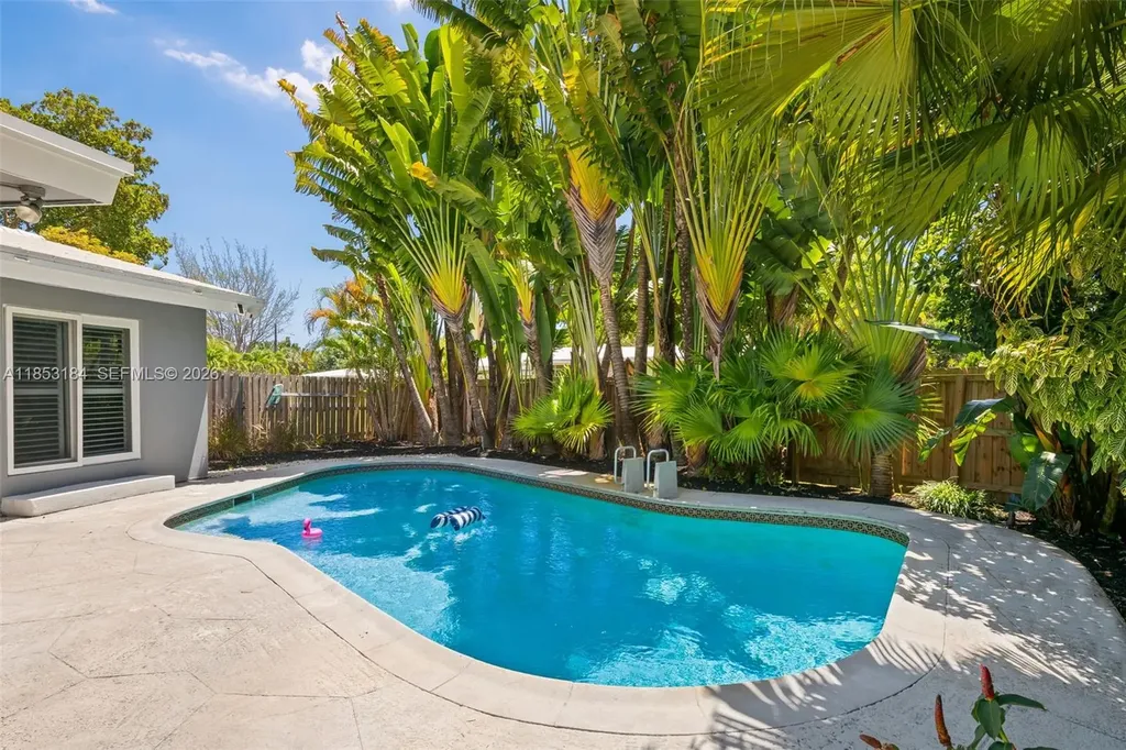 608 NW 25th Street Fort Lauderdale FL 33311