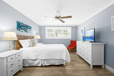 608 NW 25th Street Wilton Manors FL 33311