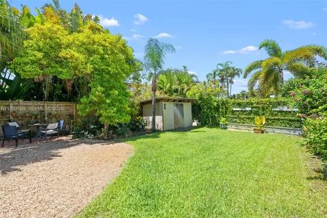 608 NW 25th Street Wilton Manors FL 33311