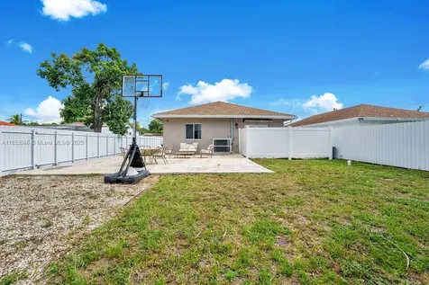 814 NW 114th Street Miami FL 33168