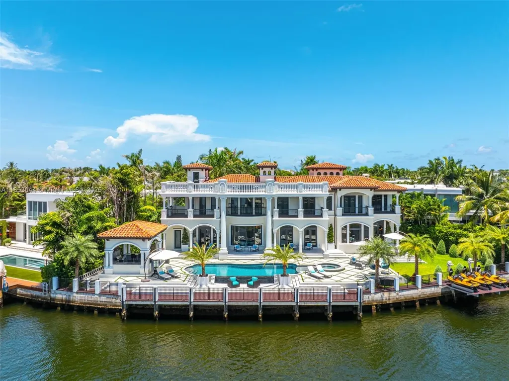 498 N Parkway Parkway Golden Beach FL 33160
